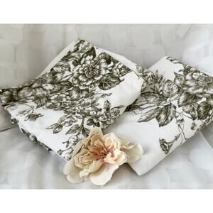 Garnet Hill Signature OLIVE GREEN TOILE Floral Flannel Standard Pillow Cases 2